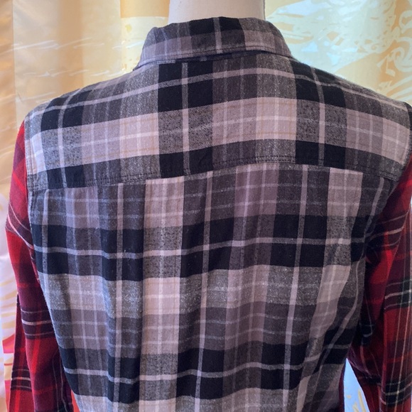 EDDIE BAUER MULTI TONE FLANNEL BUTTON UP TWO FRONT POCKETS LADIES MEDIUM - Picture 4 of 5